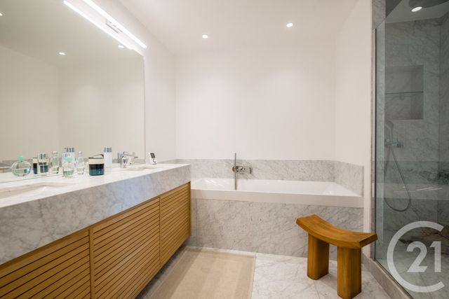 Appartement F3 à vendre - 3 pièces - 110.04 m2 - NICE - 06 - PROVENCE-ALPES-COTE-D-AZUR - Century 21 Lafage Transactions