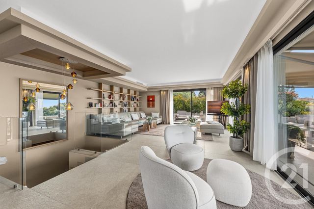 maison à louer - 7 pièces - 336.0 m2 - VILLEFRANCHE SUR MER - 06 - PROVENCE-ALPES-COTE-D-AZUR - Century 21 Lafage Transactions