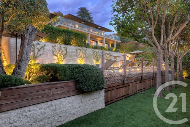 maison à louer - 7 pièces - 336.0 m2 - VILLEFRANCHE SUR MER - 06 - PROVENCE-ALPES-COTE-D-AZUR - Century 21 Lafage Transactions