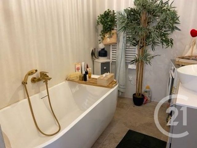 Appartement F2 à louer - 2 pièces - 43.31 m2 - NICE - 06 - PROVENCE-ALPES-COTE-D-AZUR - Century 21 Lafage Transactions