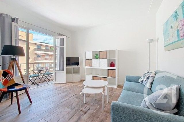 Appartement F1 à louer - 1 pièce - 25.57 m2 - NICE - 06 - PROVENCE-ALPES-COTE-D-AZUR - Century 21 Lafage Transactions