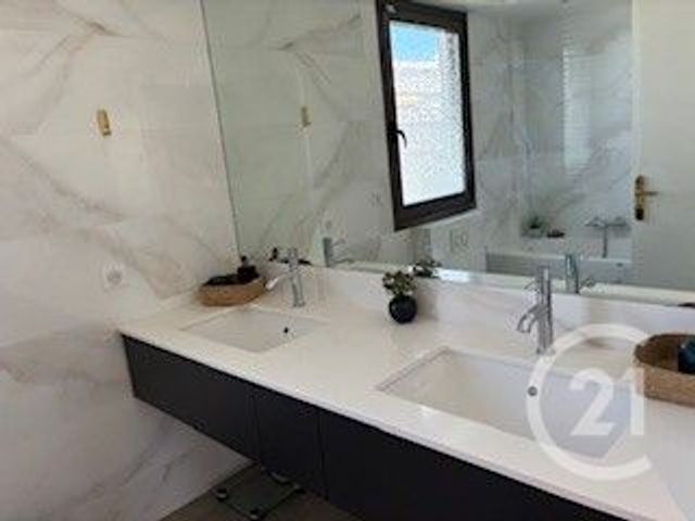 Appartement F3 à louer - 4 pièces - 111.03 m2 - NICE - 06 - PROVENCE-ALPES-COTE-D-AZUR - Century 21 Lafage Transactions