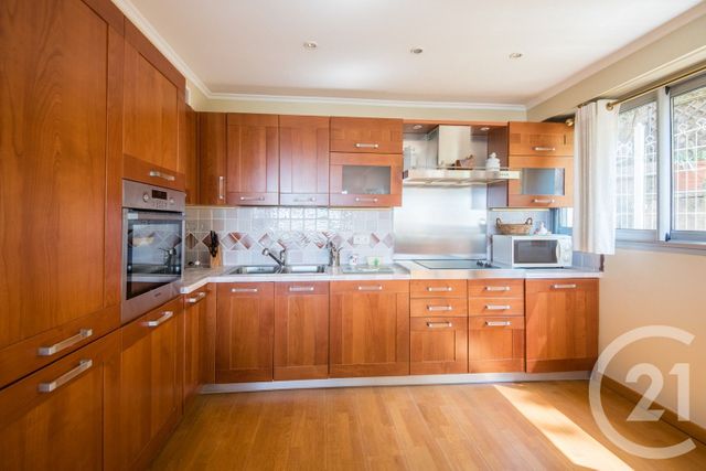 Appartement F3 à vendre - 3 pièces - 84.44 m2 - NICE - 06 - PROVENCE-ALPES-COTE-D-AZUR - Century 21 Lafage Transactions