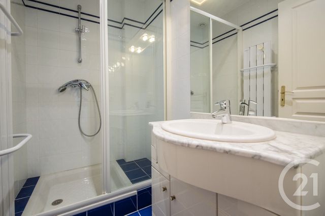 Appartement F3 à vendre - 3 pièces - 84.44 m2 - NICE - 06 - PROVENCE-ALPES-COTE-D-AZUR - Century 21 Lafage Transactions