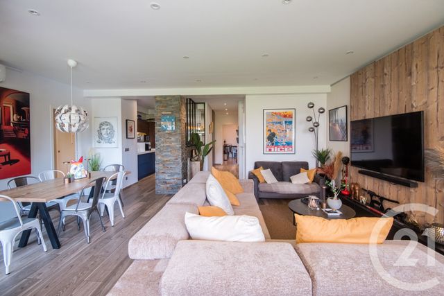 Appartement F5 à vendre - 5 pièces - 111.38 m2 - NICE - 06 - PROVENCE-ALPES-COTE-D-AZUR - Century 21 Lafage Transactions