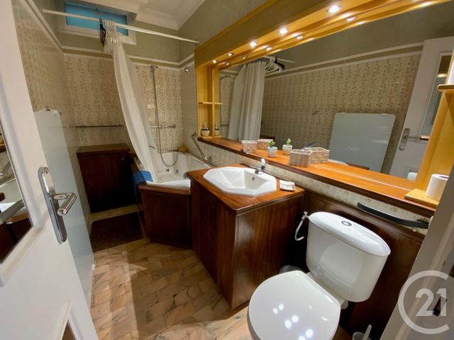 Appartement F1 à louer - 1 pièce - 33.96 m2 - NICE - 06 - PROVENCE-ALPES-COTE-D-AZUR - Century 21 Lafage Transactions
