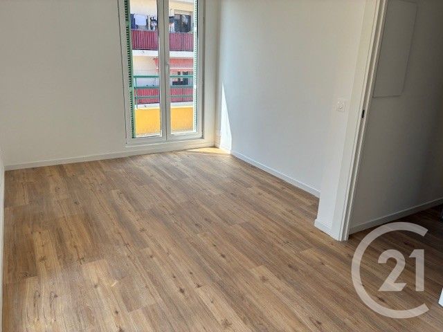 Appartement F2 à louer - 2 pièces - 34.86 m2 - NICE - 06 - PROVENCE-ALPES-COTE-D-AZUR - Century 21 Lafage Transactions