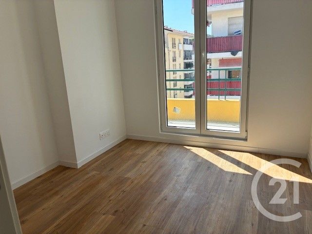Appartement F2 à louer - 2 pièces - 34.86 m2 - NICE - 06 - PROVENCE-ALPES-COTE-D-AZUR - Century 21 Lafage Transactions