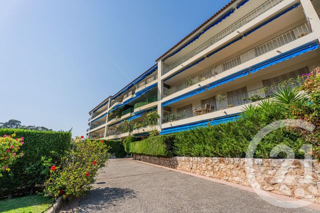 Appartement F3 à vendre - 3 pièces - 64.01 m2 - VILLEFRANCHE SUR MER - 06 - PROVENCE-ALPES-COTE-D-AZUR - Century 21 Lafage Transactions