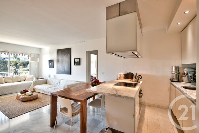 Appartement F3 à louer - 3 pièces - 74.64 m2 - VILLEFRANCHE SUR MER - 06 - PROVENCE-ALPES-COTE-D-AZUR - Century 21 Lafage Transactions