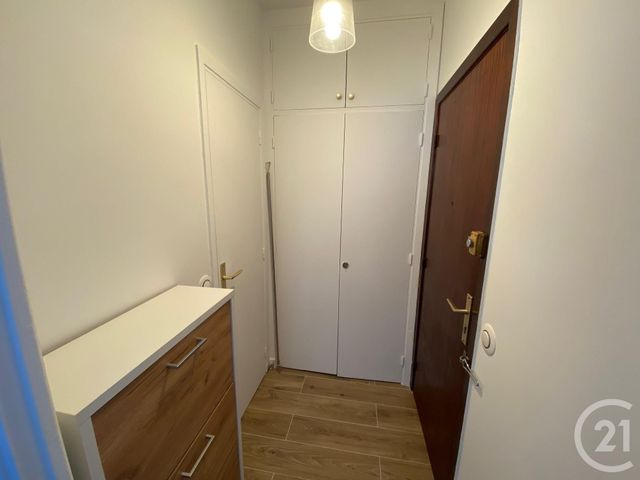 Appartement F1 à louer - 1 pièce - 19.0 m2 - NICE - 06 - PROVENCE-ALPES-COTE-D-AZUR - Century 21 Lafage Transactions