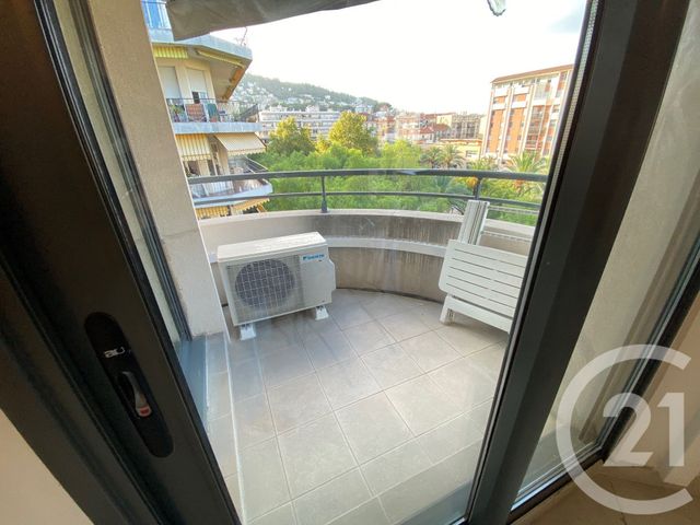 Appartement F2 à louer - 2 pièces - 42.45 m2 - NICE - 06 - PROVENCE-ALPES-COTE-D-AZUR - Century 21 Lafage Transactions