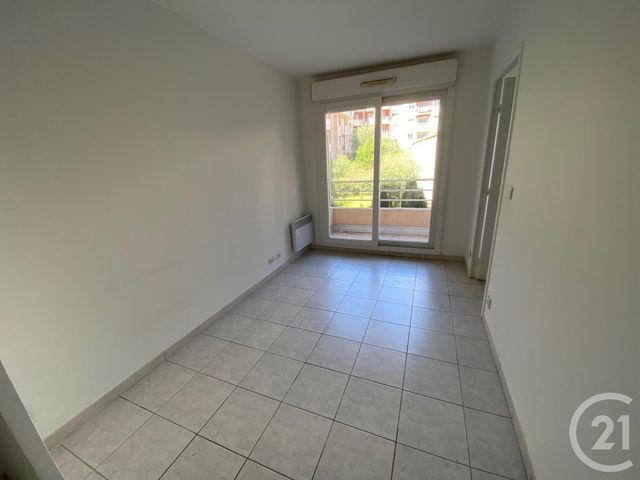 Appartement F2 à louer - 2 pièces - 25.9 m2 - NICE - 06 - PROVENCE-ALPES-COTE-D-AZUR - Century 21 Lafage Transactions