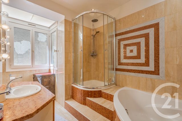 Appartement F3 à vendre - 3 pièces - 59.31 m2 - NICE - 06 - PROVENCE-ALPES-COTE-D-AZUR - Century 21 Lafage Transactions