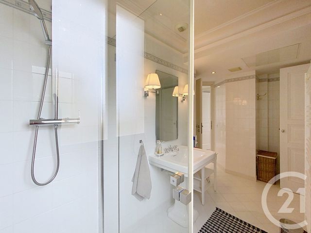 Appartement à louer - 4 pièces - 110.0 m2 - NICE - 06 - PROVENCE-ALPES-COTE-D-AZUR - Century 21 Lafage Transactions