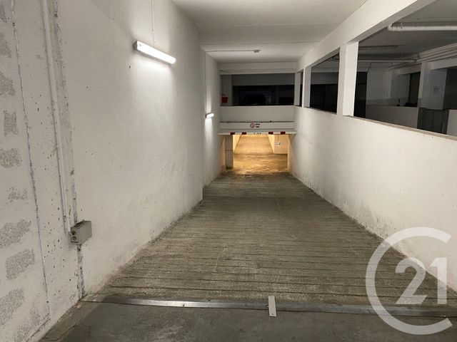parking à louer - 10.0 m2 - NICE - 06 - PROVENCE-ALPES-COTE-D-AZUR - Century 21 Lafage Transactions