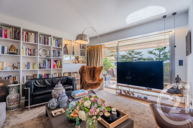 Appartement F3 à vendre - 3 pièces - 83.02 m2 - NICE - 06 - PROVENCE-ALPES-COTE-D-AZUR - Century 21 Lafage Transactions