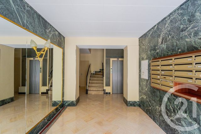 Appartement F4 à vendre - 4 pièces - 121.2 m2 - NICE - 06 - PROVENCE-ALPES-COTE-D-AZUR - Century 21 Lafage Transactions