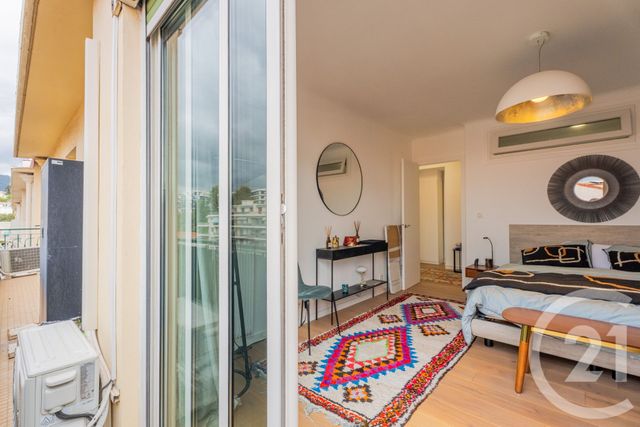 Appartement F4 à vendre - 4 pièces - 121.2 m2 - NICE - 06 - PROVENCE-ALPES-COTE-D-AZUR - Century 21 Lafage Transactions