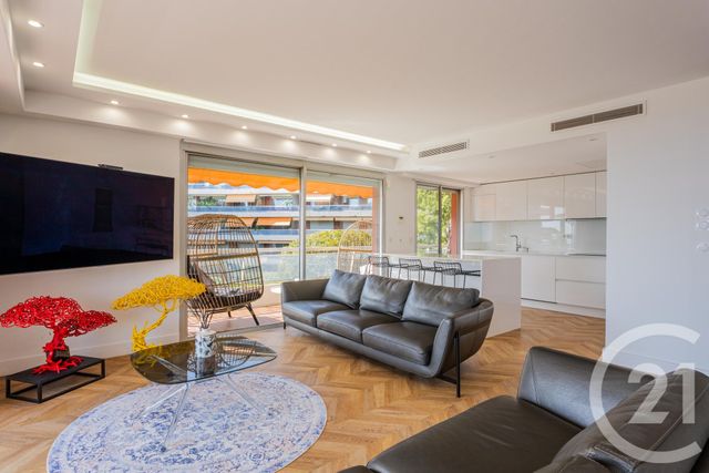 Appartement F5 à vendre - 5 pièces - 123.63 m2 - NICE - 06 - PROVENCE-ALPES-COTE-D-AZUR - Century 21 Lafage Transactions
