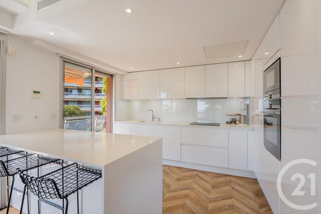 Appartement F5 à vendre - 5 pièces - 123.63 m2 - NICE - 06 - PROVENCE-ALPES-COTE-D-AZUR - Century 21 Lafage Transactions