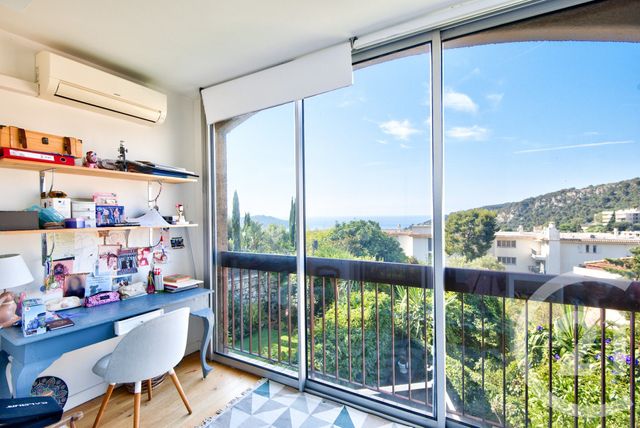 Appartement Triplex à vendre - 4 pièces - 78.14 m2 - VILLEFRANCHE SUR MER - 06 - PROVENCE-ALPES-COTE-D-AZUR - Century 21 Lafage Transactions