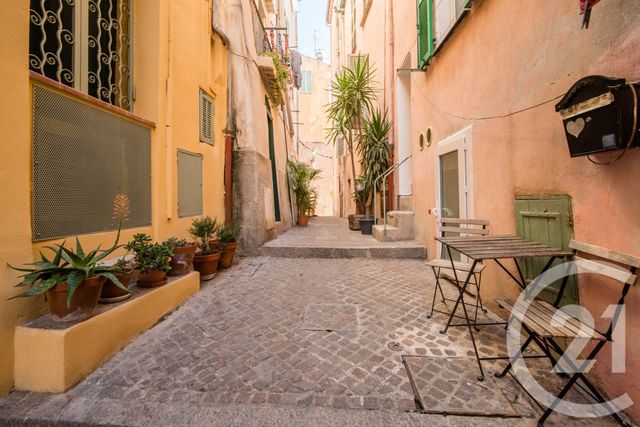 Appartement F1 à vendre - 1 pièce - 31.65 m2 - VILLEFRANCHE SUR MER - 06 - PROVENCE-ALPES-COTE-D-AZUR - Century 21 Lafage Transactions