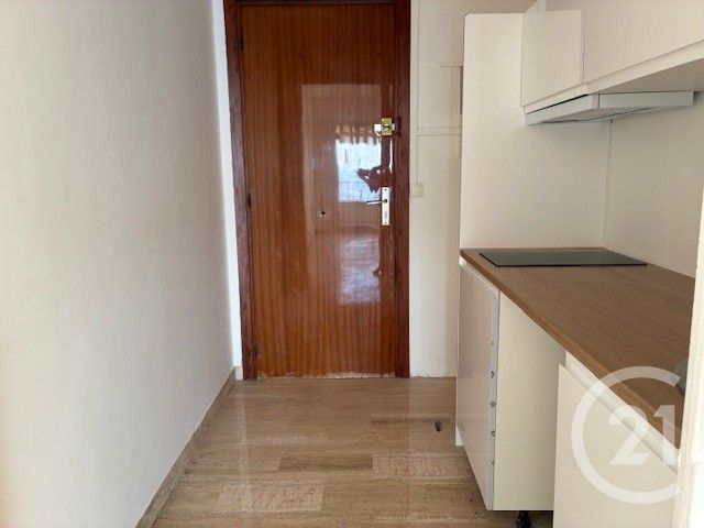 Appartement F1 à louer - 1 pièce - 30.0 m2 - NICE - 06 - PROVENCE-ALPES-COTE-D-AZUR - Century 21 Lafage Transactions