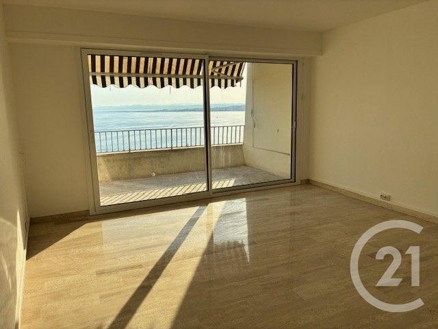 Appartement F1 à louer - 1 pièce - 30.0 m2 - NICE - 06 - PROVENCE-ALPES-COTE-D-AZUR - Century 21 Lafage Transactions