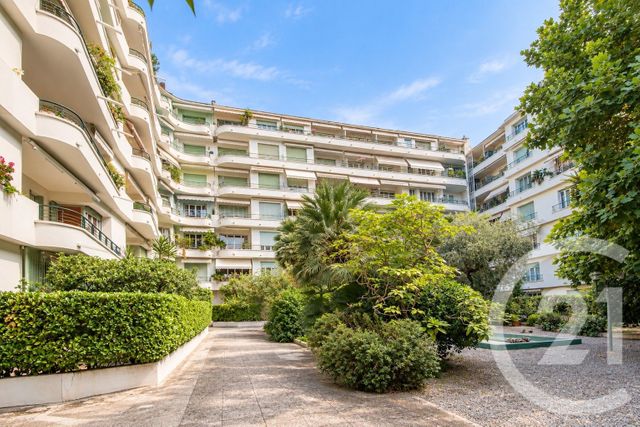 Appartement F2 à vendre - 2 pièces - 58.25 m2 - NICE - 06 - PROVENCE-ALPES-COTE-D-AZUR - Century 21 Lafage Transactions