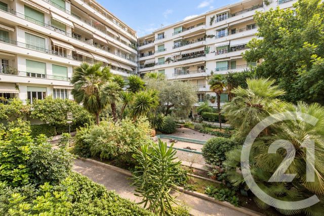 Appartement F2 à vendre - 2 pièces - 58.25 m2 - NICE - 06 - PROVENCE-ALPES-COTE-D-AZUR - Century 21 Lafage Transactions