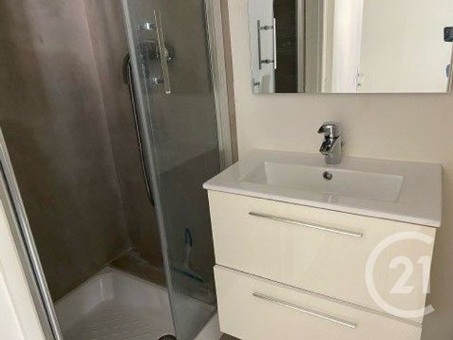 Appartement F1 à louer - 1 pièce - 29.07 m2 - GRASSE - 06 - PROVENCE-ALPES-COTE-D-AZUR - Century 21 Lafage Transactions