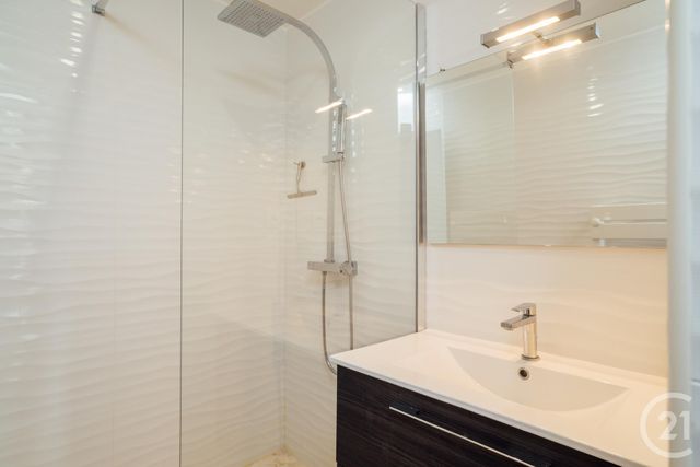 Appartement F3 à louer - 3 pièces - 70.28 m2 - VILLEFRANCHE SUR MER - 06 - PROVENCE-ALPES-COTE-D-AZUR - Century 21 Lafage Transactions