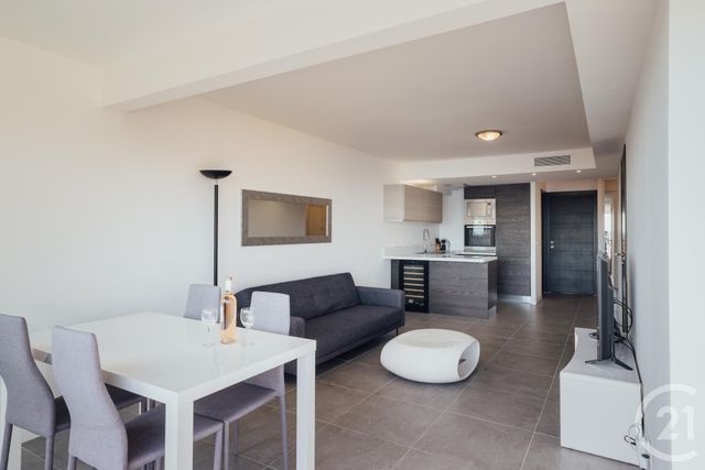Appartement F3 à louer - 3 pièces - 70.28 m2 - VILLEFRANCHE SUR MER - 06 - PROVENCE-ALPES-COTE-D-AZUR - Century 21 Lafage Transactions