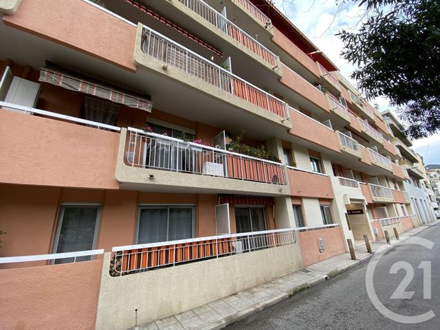 Appartement F1 à louer - 1 pièce - 31.39 m2 - NICE - 06 - PROVENCE-ALPES-COTE-D-AZUR - Century 21 Lafage Transactions