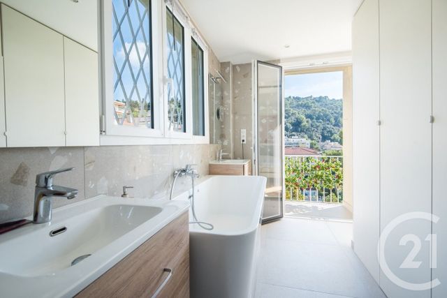 Appartement F3 à vendre - 3 pièces - 77.7 m2 - NICE - 06 - PROVENCE-ALPES-COTE-D-AZUR - Century 21 Lafage Transactions
