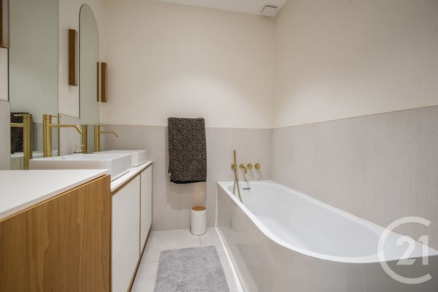 Appartement F3 à vendre - 3 pièces - 80.65 m2 - NICE - 06 - PROVENCE-ALPES-COTE-D-AZUR - Century 21 Lafage Transactions
