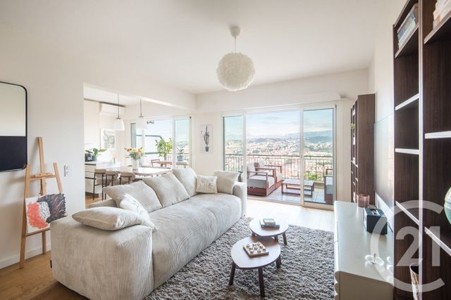 Appartement F3 à vendre - 3 pièces - 80.65 m2 - NICE - 06 - PROVENCE-ALPES-COTE-D-AZUR - Century 21 Lafage Transactions