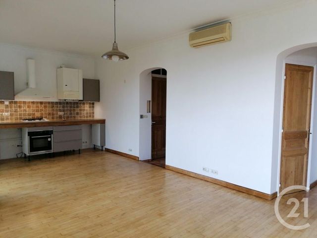 Afficher la photo en grand Appartement F3 à louer - 3 pièces - 79.8 m2 - NICE - 06 - PROVENCE-ALPES-COTE-D-AZUR - Century 21 Lafage Transactions