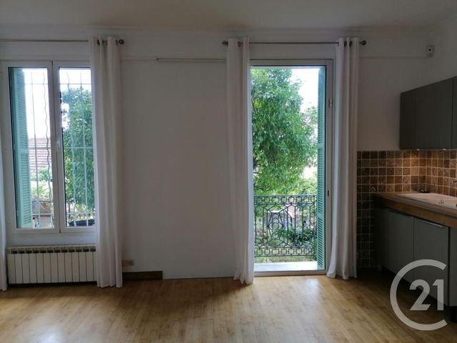 Afficher la photo en grand Appartement F3 à louer - 3 pièces - 79.8 m2 - NICE - 06 - PROVENCE-ALPES-COTE-D-AZUR - Century 21 Lafage Transactions