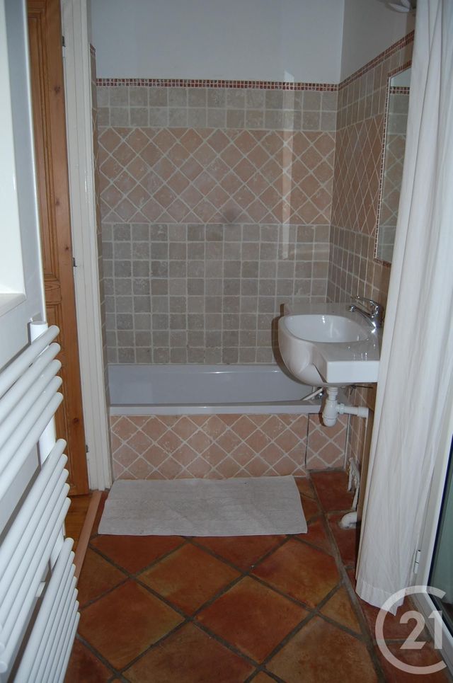 Afficher la photo en grand Appartement F3 à louer - 3 pièces - 79.8 m2 - NICE - 06 - PROVENCE-ALPES-COTE-D-AZUR - Century 21 Lafage Transactions