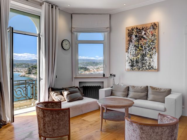 maison à vendre - 10 pièces - 1175.0 m2 - NICE - 06 - PROVENCE-ALPES-COTE-D-AZUR - Century 21 Lafage Transactions