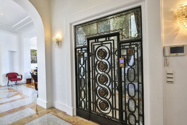 maison à vendre - 10 pièces - 1175.0 m2 - NICE - 06 - PROVENCE-ALPES-COTE-D-AZUR - Century 21 Lafage Transactions