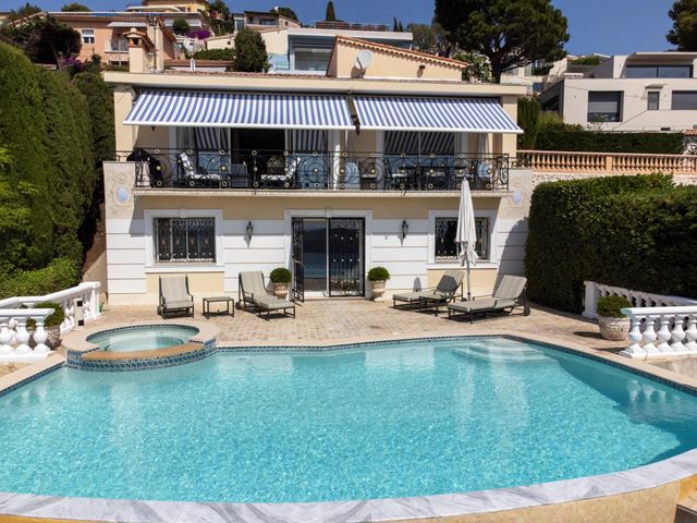 maison à vendre - 5 pièces - 211.0 m2 - VILLEFRANCHE SUR MER - 06 - PROVENCE-ALPES-COTE-D-AZUR - Century 21 Lafage Transactions