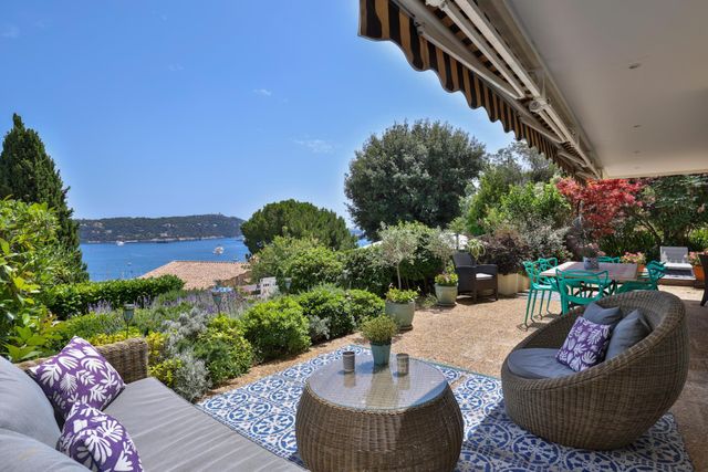 Appartement F3 à vendre - 4 pièces - 94.01 m2 - VILLEFRANCHE SUR MER - 06 - PROVENCE-ALPES-COTE-D-AZUR - Century 21 Lafage Transactions