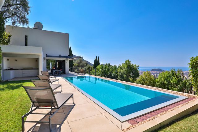 maison à vendre - 6 pièces - 340.0 m2 - NICE - 06 - PROVENCE-ALPES-COTE-D-AZUR - Century 21 Lafage Transactions