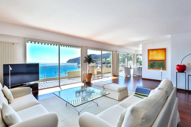 Appartement F3 à vendre - 3 pièces - 128.72 m2 - VILLEFRANCHE SUR MER - 06 - PROVENCE-ALPES-COTE-D-AZUR - Century 21 Lafage Transactions