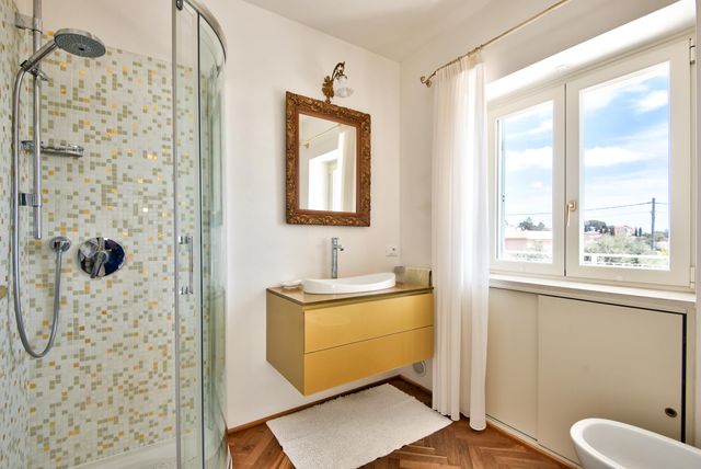 Afficher la photo en grand maison à vendre - 5 pièces - 120.0 m2 - NICE - 06 - PROVENCE-ALPES-COTE-D-AZUR - Century 21 Lafage Transactions