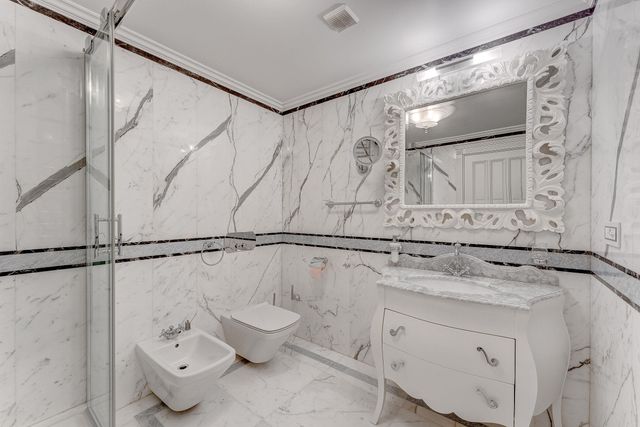 maison à vendre - 6 pièces - 643.0 m2 - VILLEFRANCHE SUR MER - 06 - PROVENCE-ALPES-COTE-D-AZUR - Century 21 Lafage Transactions