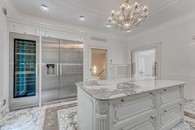 maison à vendre - 6 pièces - 643.0 m2 - VILLEFRANCHE SUR MER - 06 - PROVENCE-ALPES-COTE-D-AZUR - Century 21 Lafage Transactions